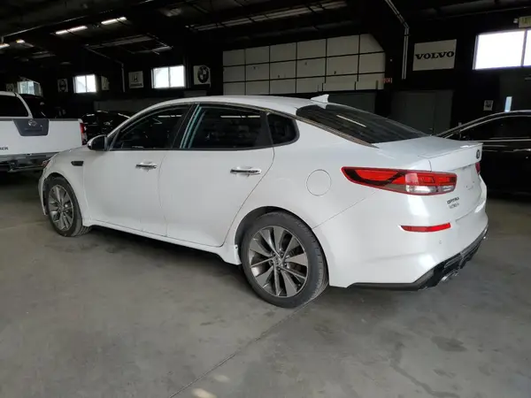 5XXGT4L31KG286882 2019 KIA OPTIMA - Image 2