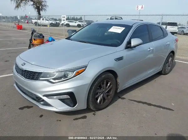 5XXGT4L31KG297235 2019 KIA OPTIMA - Image 2