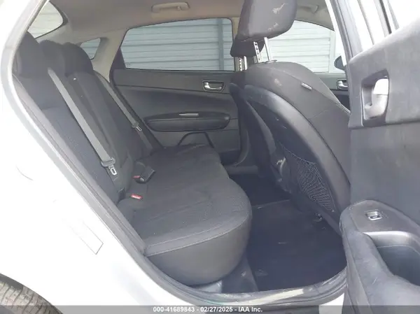 5XXGT4L31KG297235 2019 KIA OPTIMA - Image 8