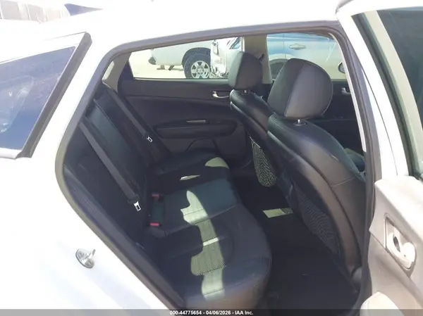 5XXGT4L31KG297252 2019 KIA OPTIMA - Image 8