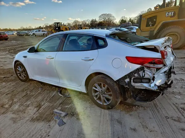 5XXGT4L31KG298420 2019 KIA OPTIMA - Image 2