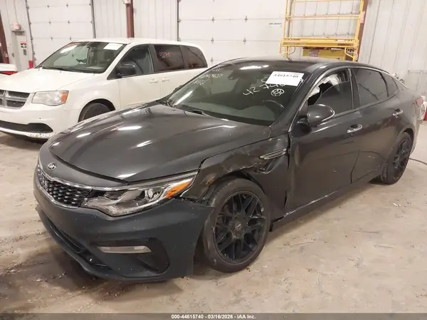 5XXGT4L31KG300411 2019 KIA OPTIMA - Image 2