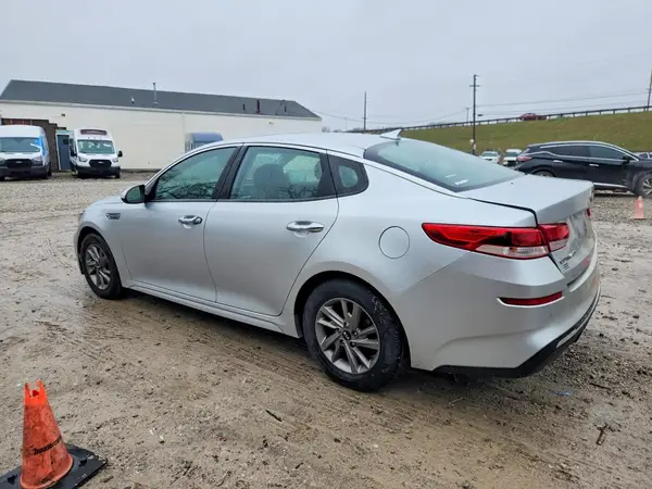 5XXGT4L31KG307956 2019 KIA OPTIMA - Image 2