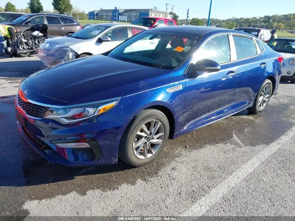 5XXGT4L31KG321582 2019 KIA OPTIMA - Image 2