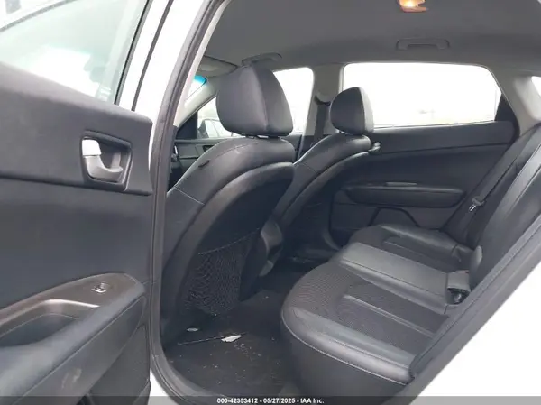 5XXGT4L31KG322280 2019 KIA OPTIMA - Image 8