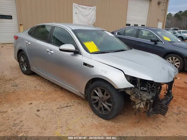 5XXGT4L31KG323493 2019 KIA OPTIMA - Image 1