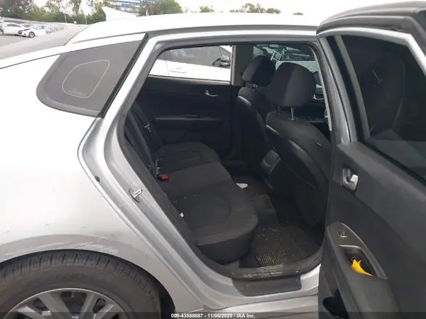 5XXGT4L31KG324014 2019 KIA OPTIMA - Image 8