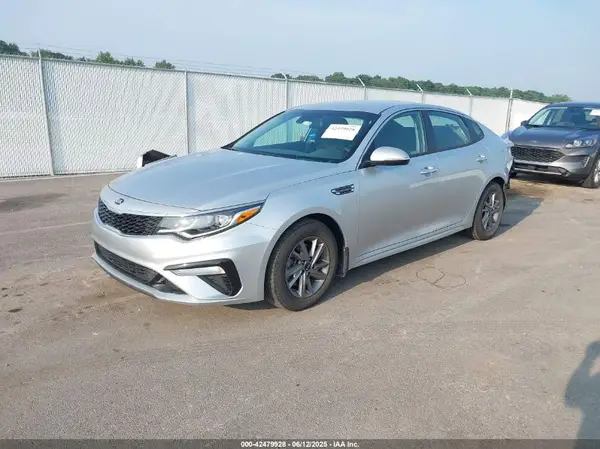 5XXGT4L31KG324983 2019 KIA OPTIMA - Image 2