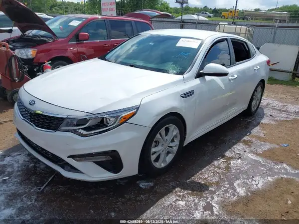 5XXGT4L31KG328158 2019 KIA OPTIMA - Image 2