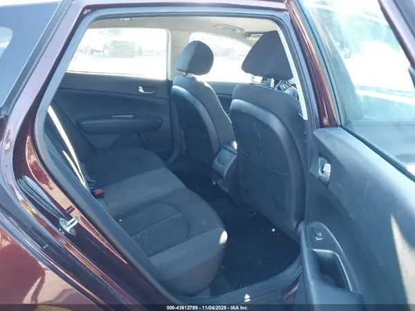 5XXGT4L31KG344246 2019 KIA OPTIMA - Image 8