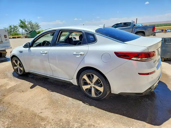 5XXGT4L31KG354470 2019 KIA OPTIMA - Image 2