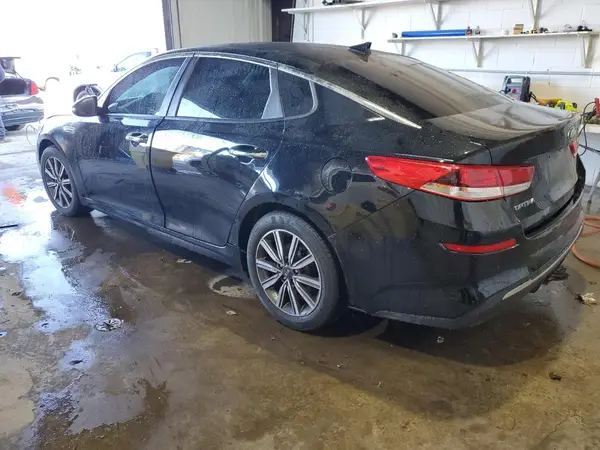 5XXGT4L31KG356025 2019 KIA OPTIMA - Image 2