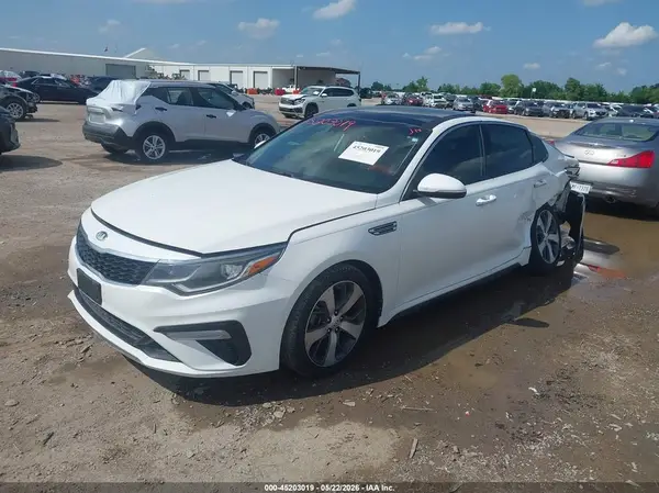 5XXGT4L31KG360477 2019 KIA OPTIMA - Image 2
