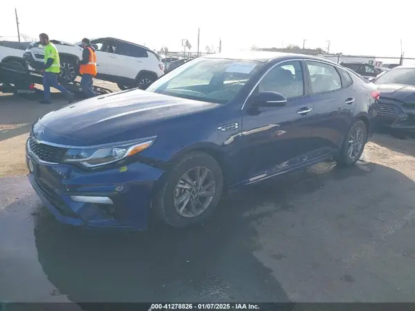 5XXGT4L31KG363167 2019 KIA OPTIMA - Image 2
