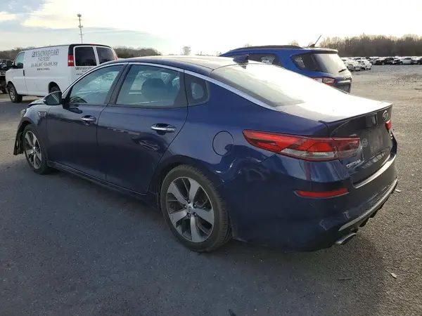 5XXGT4L31KG371768 2019 KIA OPTIMA - Image 2