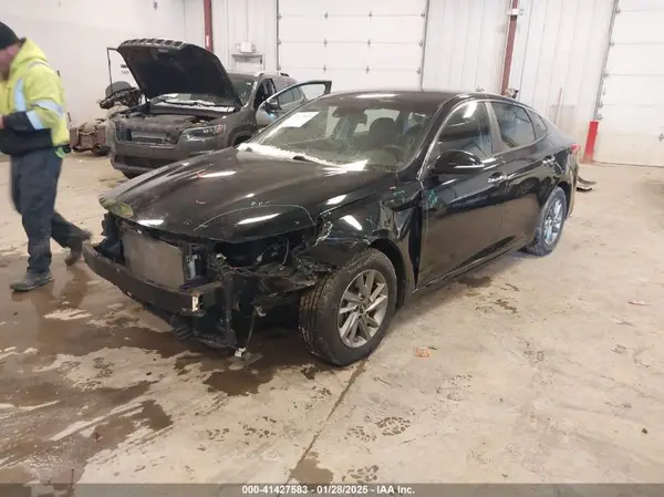 5XXGT4L31KG376856 2019 KIA OPTIMA - Image 2
