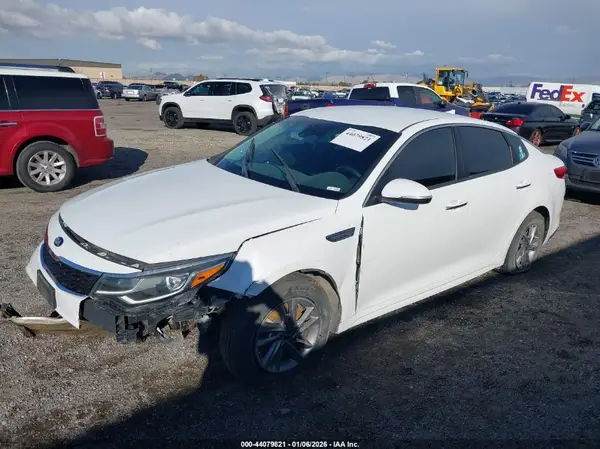 5XXGT4L31LG389432 2020 KIA OPTIMA - Image 2