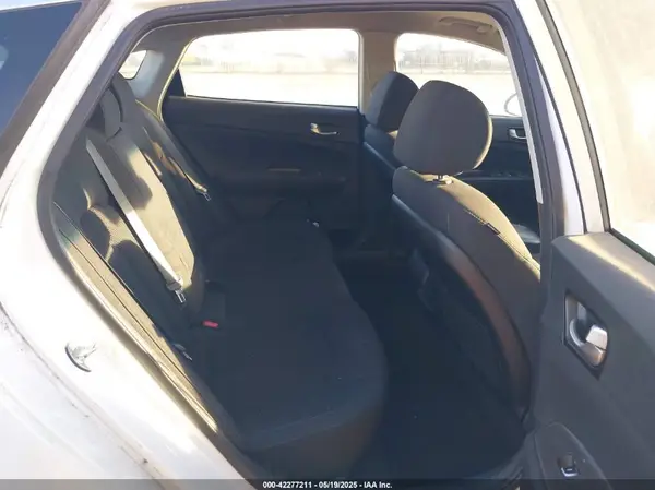 5XXGT4L31LG390175 2020 KIA OPTIMA - Image 8