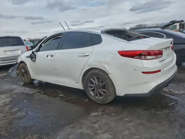 5XXGT4L31LG393755 2020 KIA OPTIMA - Image 2