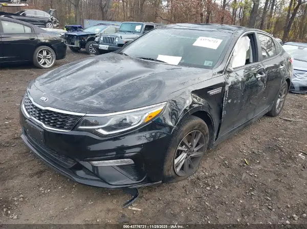 5XXGT4L31LG401269 2020 KIA OPTIMA - Image 2