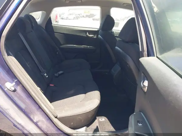 5XXGT4L31LG401501 2020 KIA OPTIMA - Image 8