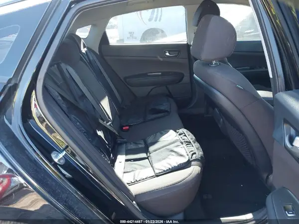 5XXGT4L31LG402406 2020 KIA OPTIMA - Image 8