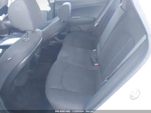 5XXGT4L31LG402566 2020 KIA OPTIMA - Image 8