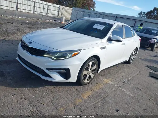 5XXGT4L31LG404589 2020 KIA OPTIMA - Image 2
