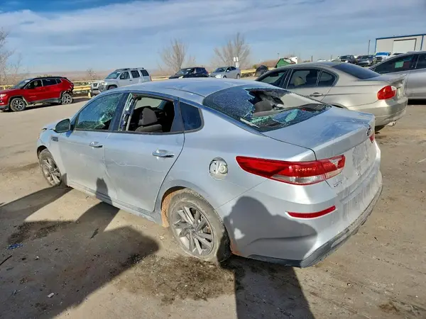 5XXGT4L31LG413633 2020 KIA OPTIMA - Image 2