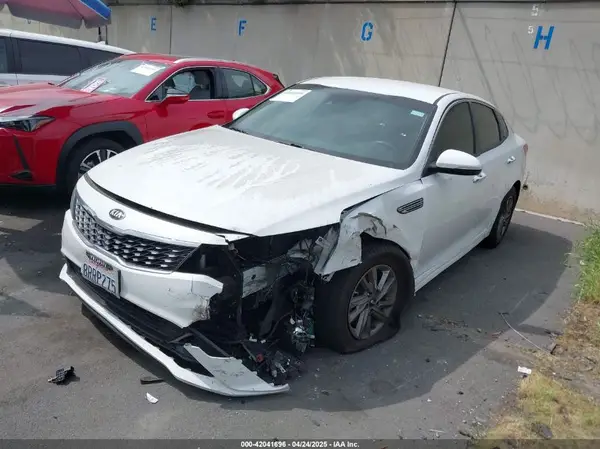 5XXGT4L31LG415303 2020 KIA OPTIMA - Image 2