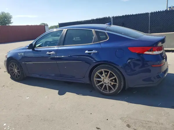 5XXGT4L31LG415849 2020 KIA OPTIMA - Image 2