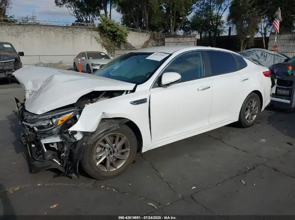 5XXGT4L31LG416161 2020 KIA OPTIMA - Image 2