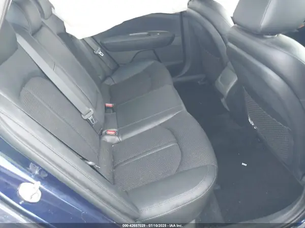 5XXGT4L31LG416385 2020 KIA OPTIMA - Image 8