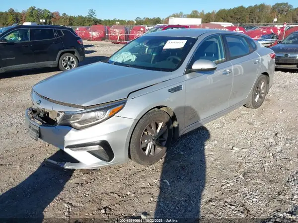 5XXGT4L31LG418363 2020 KIA OPTIMA - Image 2