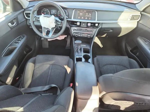 5XXGT4L31LG422137 2020 KIA OPTIMA - Image 8
