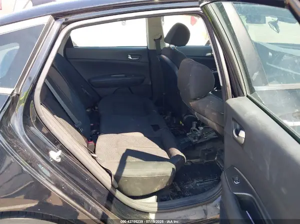 5XXGT4L31LG422820 2020 KIA OPTIMA - Image 8