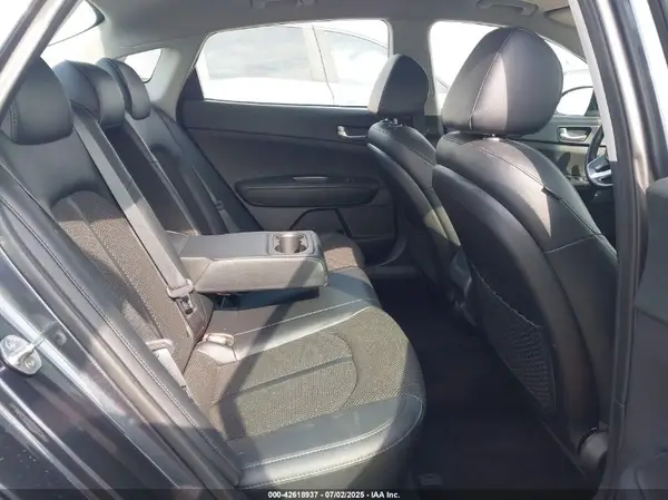 5XXGT4L31LG426088 2020 KIA OPTIMA - Image 8