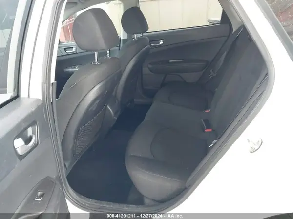 5XXGT4L31LG427080 2020 KIA OPTIMA - Image 8