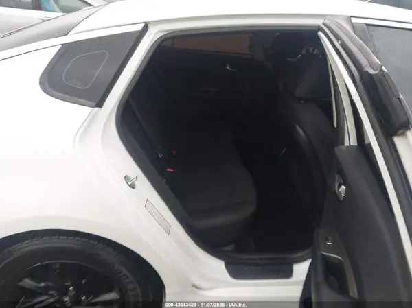 5XXGT4L31LG428214 2020 KIA OPTIMA - Image 8