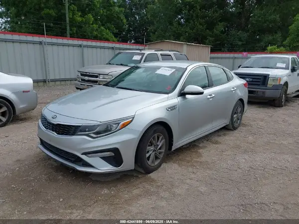 5XXGT4L31LG430142 2020 KIA OPTIMA - Image 2