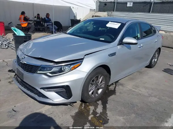 5XXGT4L31LG436572 2020 KIA OPTIMA - Image 2