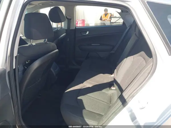 5XXGT4L31LG436572 2020 KIA OPTIMA - Image 8