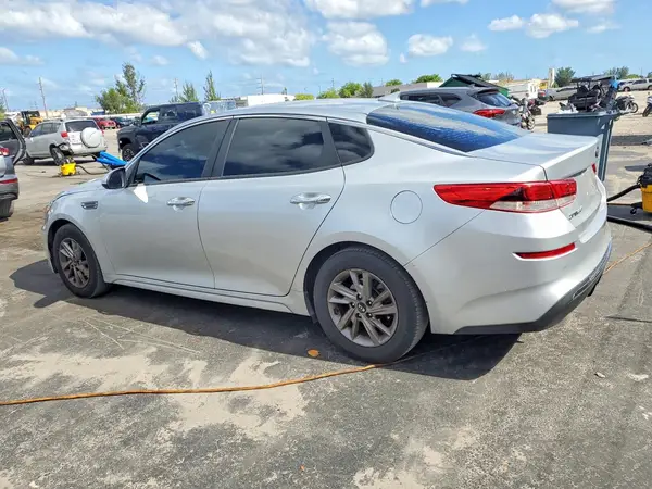 5XXGT4L31LG437446 2020 KIA OPTIMA - Image 2