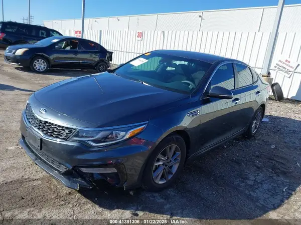 5XXGT4L31LG438001 2020 KIA OPTIMA - Image 2