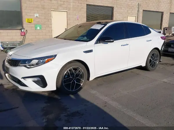 5XXGT4L31LG438046 2020 KIA OPTIMA - Image 2