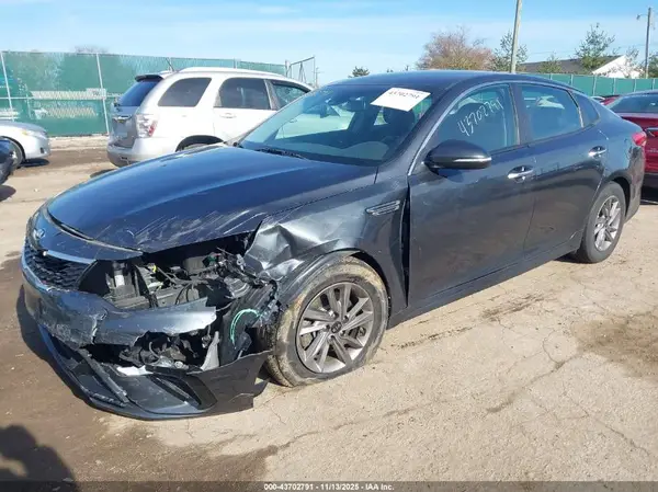 5XXGT4L31LG438130 2020 KIA OPTIMA - Image 2