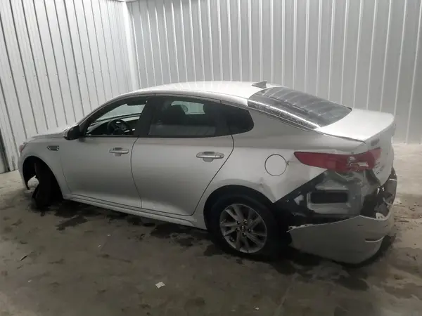 5XXGT4L31LG438869 2020 KIA OPTIMA - Image 2