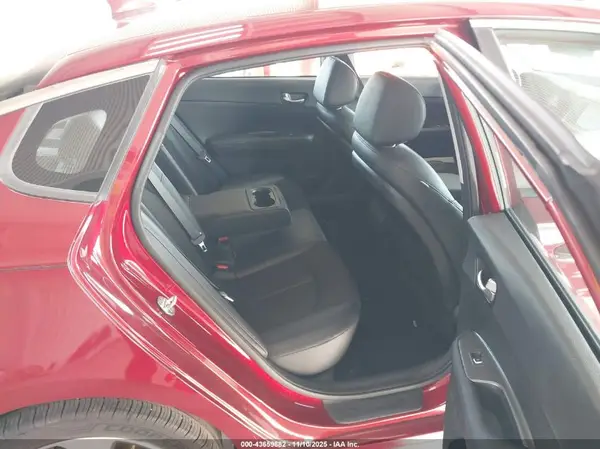 5XXGT4L31LG442680 2020 KIA OPTIMA - Image 8