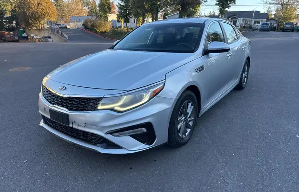 5XXGT4L31LG444395 2020 KIA OPTIMA - Image 2