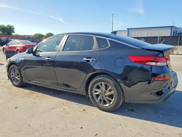 5XXGT4L31LG451556 2020 KIA OPTIMA - Image 2